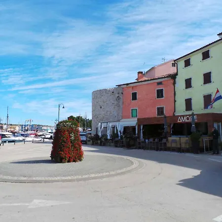 In Petrcane/zadar Riviera 8229